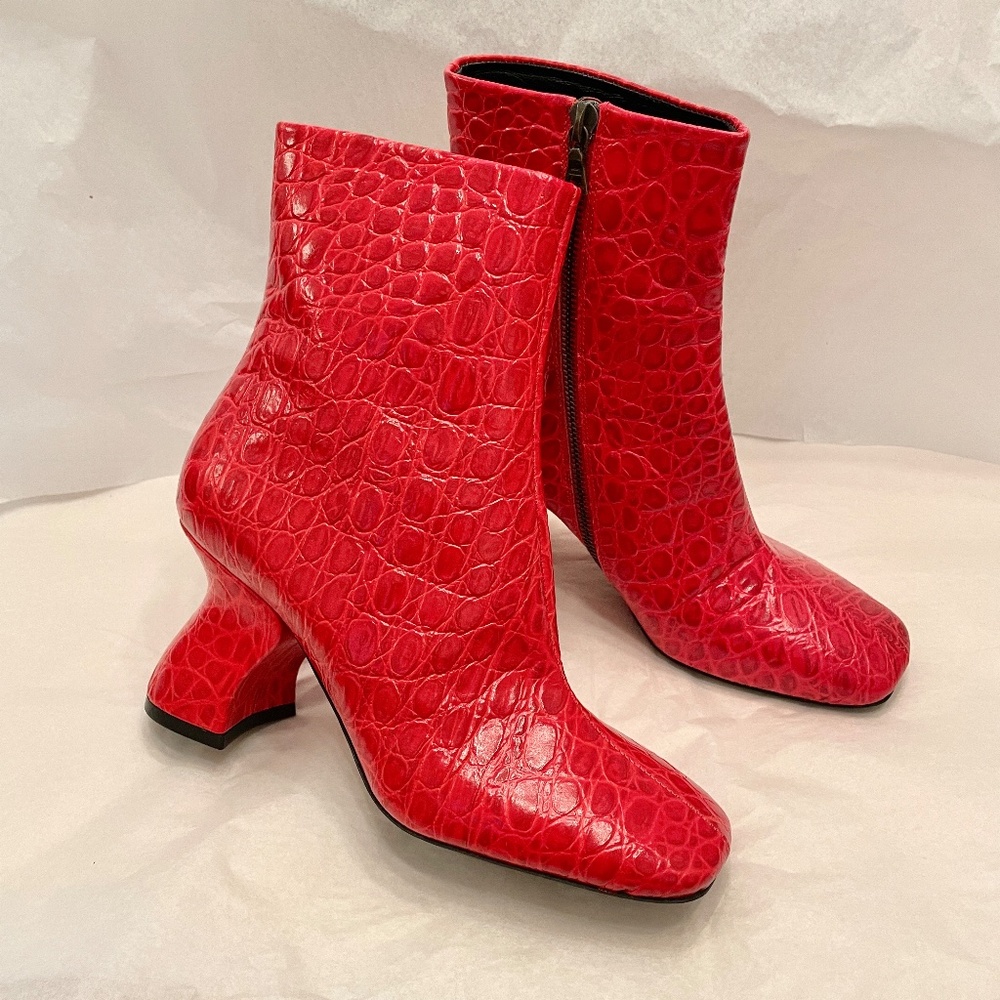 DRIES VAN NOTEN Square Toe Leather Ankle Boots Red